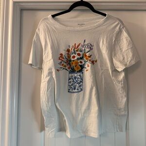 Old Navy Classic floral Tee